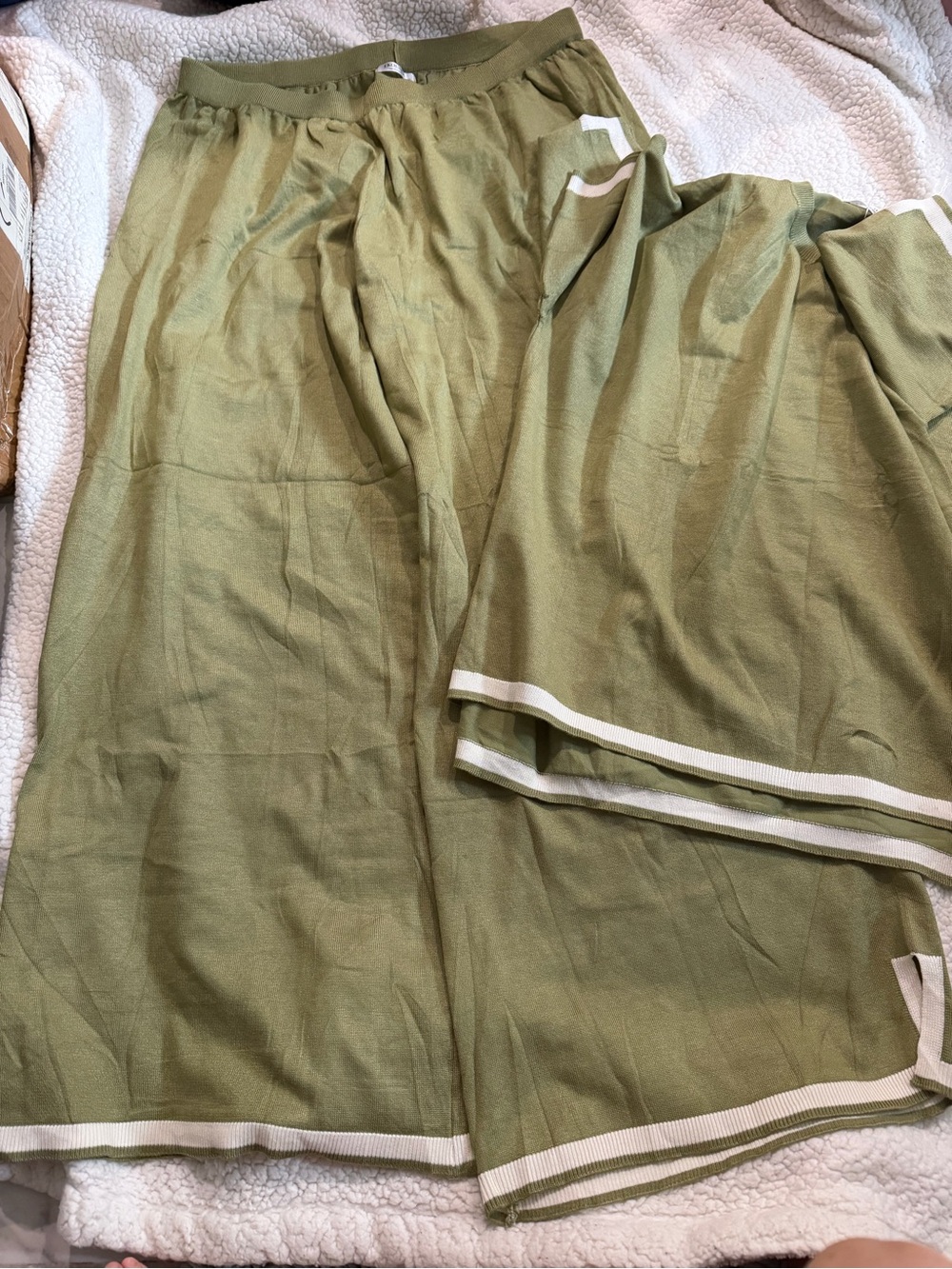 Olive Knit Wide-Leg Pajama Pants with Cream Trim - Women's Lounge Bottoms